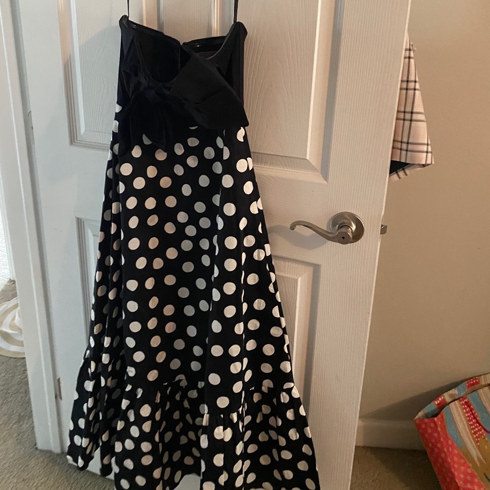 ANTHROPOLOGIE Hutch Bow-Tie Maxi Dress
Hutch Flounced Hem Polka Dot Black 4 NWT